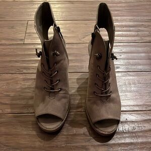 Altar'd State Rohana Block Heel Sandal Size 7.5